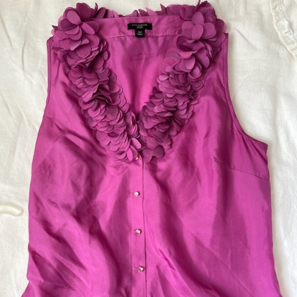Ann Taylor 100% silk top Size Medium/Petite pink/purple